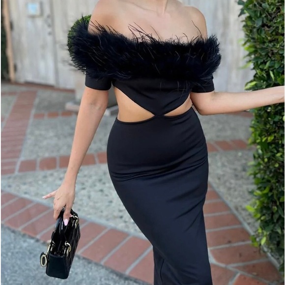 JESSICA BARA VANYA CUT OUT FEATHER MAXI DRESS - Picture 1 of 8